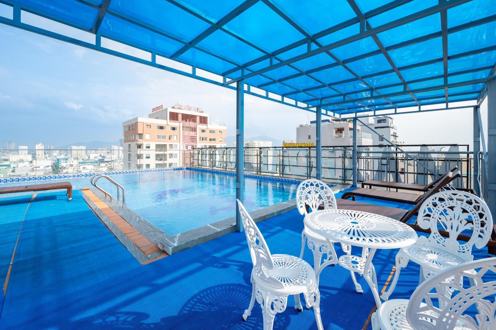 Maxhome Luxury Hotel Da Nang Buitenkant foto